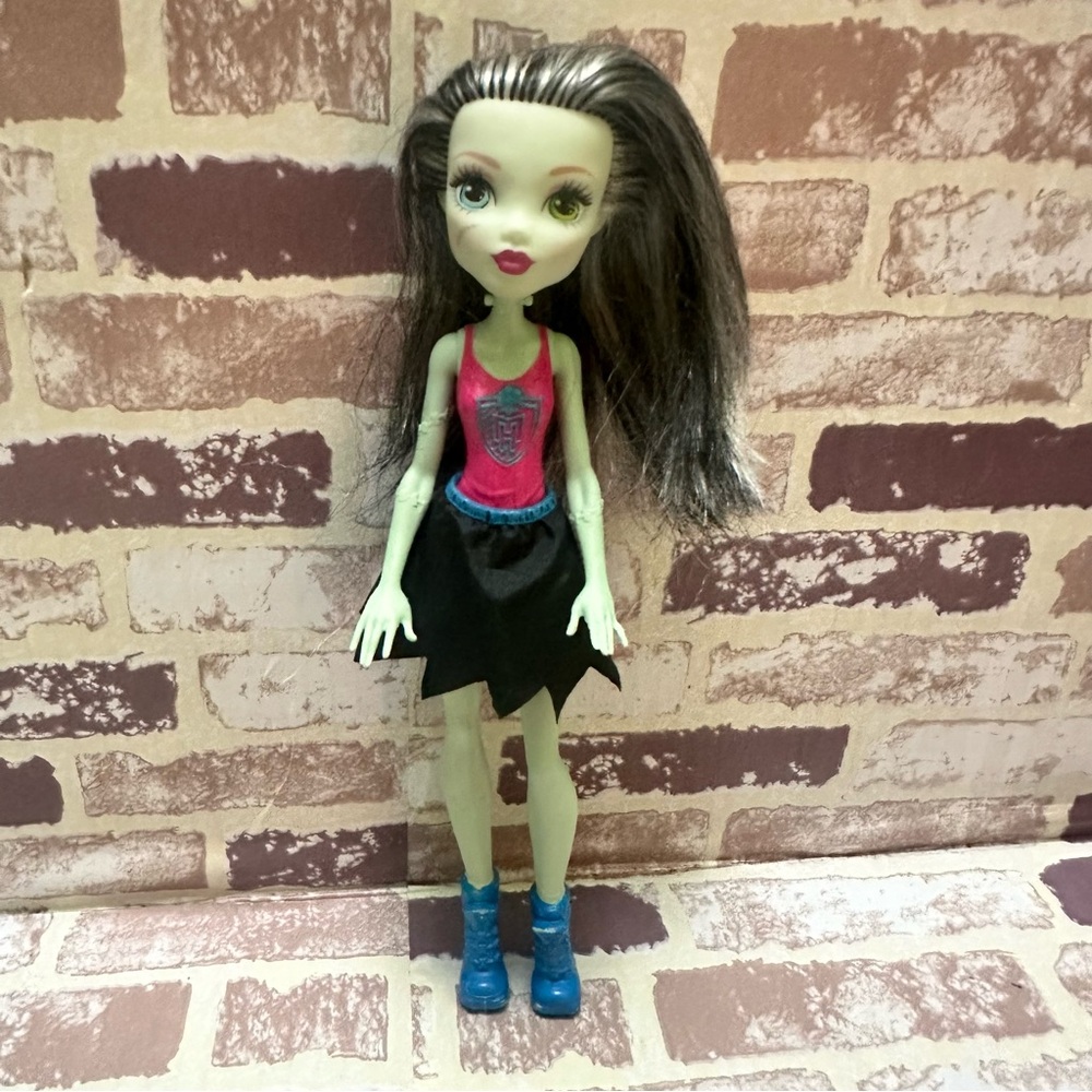 Monster High  Frankie Stein Doll with Pink Top and Blue Shoes